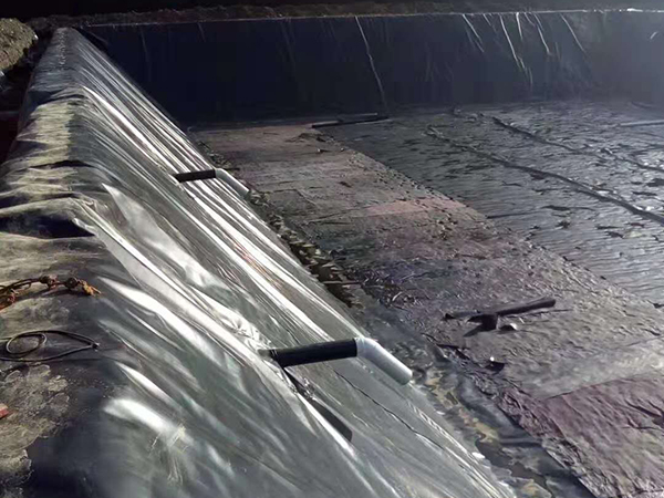 建設黑膜沼氣池日常安全事項須注意 建設黑膜沼氣池日常安全事項須注意