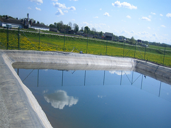 專業(yè)技術(shù)施工保障防滲膜使用效果有所提升 專業(yè)技術(shù)施工保障防滲膜使用效果有所提升