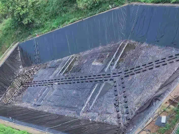 HDPE防滲膜可用在污水處理池項目中