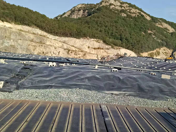 概述土工膜在垃圾填埋場封場中的使用優(yōu)勢 概述土工膜在垃圾填埋場封場中的使用優(yōu)勢