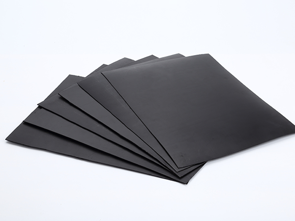 水產(chǎn)養(yǎng)殖防滲膜出現(xiàn)老化須沉著應(yīng)對(duì) 水產(chǎn)養(yǎng)殖防滲膜出現(xiàn)老化須沉著應(yīng)對(duì)