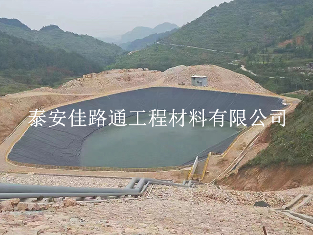 水產(chǎn)養(yǎng)殖防滲膜性能鋪設(shè)細節(jié)值得被關(guān)注 水產(chǎn)養(yǎng)殖防滲膜性能鋪設(shè)細節(jié)值得被關(guān)注