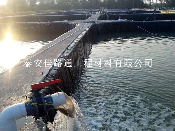 油田防滲膜在生產(chǎn)完成后須進行檢查驗收 油田防滲膜在生產(chǎn)完成后須進行檢查驗收