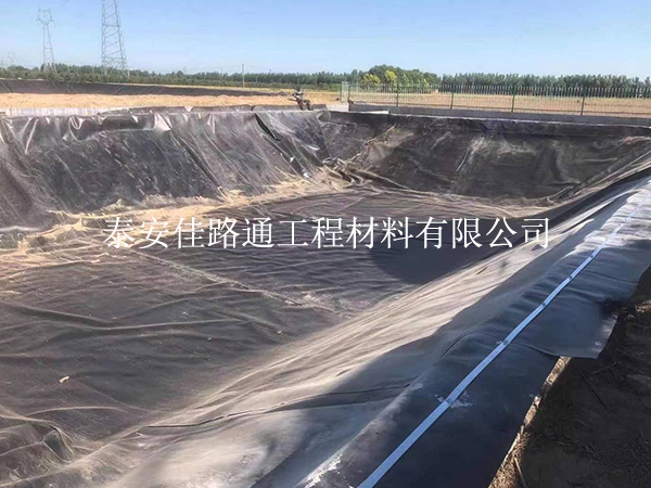 市場(chǎng)上選購(gòu)水產(chǎn)養(yǎng)殖防滲膜須注意細(xì)節(jié)要點(diǎn) 市場(chǎng)上選購(gòu)水產(chǎn)養(yǎng)殖防滲膜須注意細(xì)節(jié)要點(diǎn)