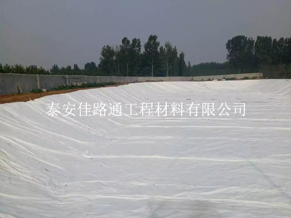 防滲膜廠家介紹蓄水池防滲膜的應(yīng)用 防滲膜廠家介紹蓄水池防滲膜的應(yīng)用