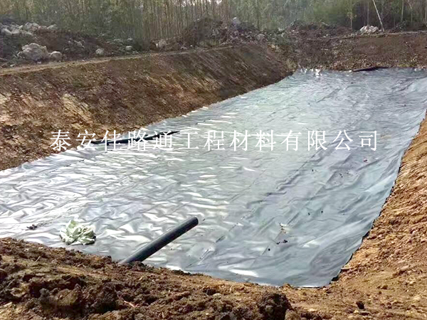 通過有效施工技巧提升魚塘防滲膜功效 通過有效施工技巧提升魚塘防滲膜功效