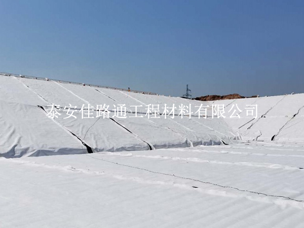 做好復(fù)合土工膜的試驗(yàn)焊接工作“事半功倍” 做好復(fù)合土工膜的試驗(yàn)焊接工作“事半功倍”