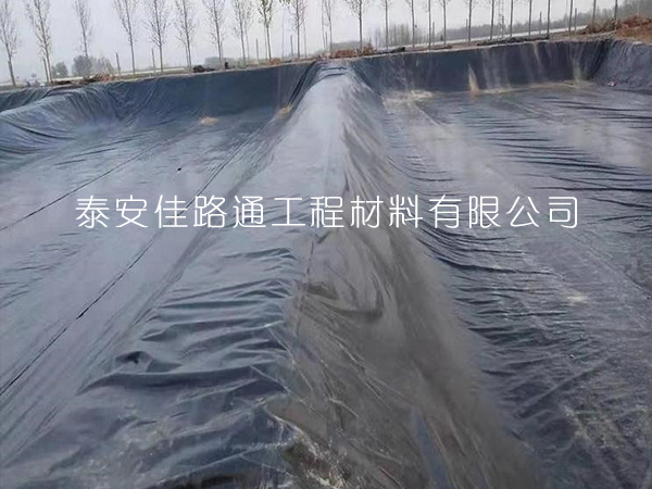 關(guān)于HDPE土工膜的驗(yàn)收有哪些注意事項(xiàng)？