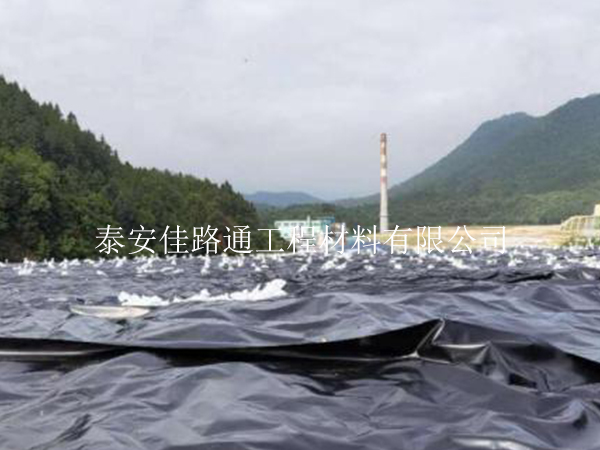垃圾填埋場(chǎng)防滲膜的好壞會(huì)影響項(xiàng)目建設(shè) 垃圾填埋場(chǎng)防滲膜的好壞會(huì)影響項(xiàng)目建設(shè)