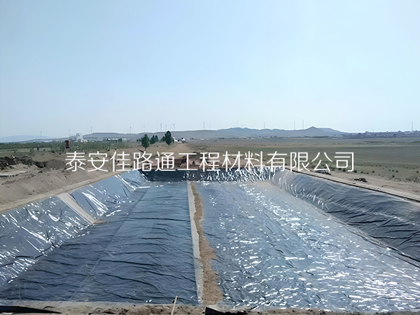 養(yǎng)殖防滲膜在農(nóng)業(yè)養(yǎng)殖行業(yè)發(fā)揮重要作用 養(yǎng)殖防滲膜在農(nóng)業(yè)養(yǎng)殖行業(yè)發(fā)揮重要作用