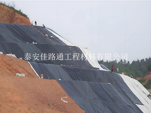 鋪設(shè)垃圾填埋場土工膜前須確認(rèn)的項(xiàng)目有哪些？