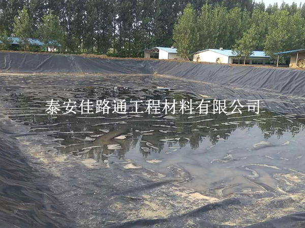 鋪設(shè)魚蝦養(yǎng)殖防滲膜過程中有哪些技術(shù)要求？