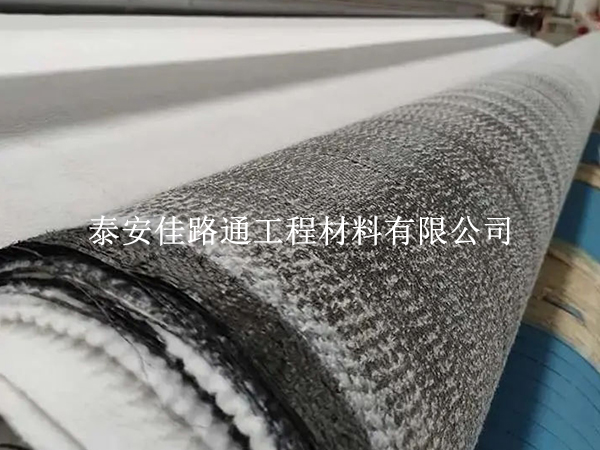 膨潤(rùn)土防水毯施工細(xì)節(jié)技巧：精準(zhǔn)鋪設(shè)，滴水不漏的藝術(shù)